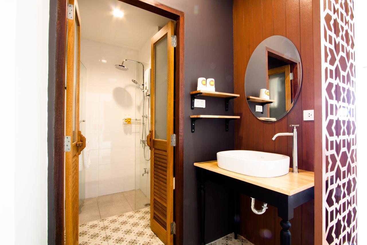 Big Smile Hotel Bangkok Luaran gambar