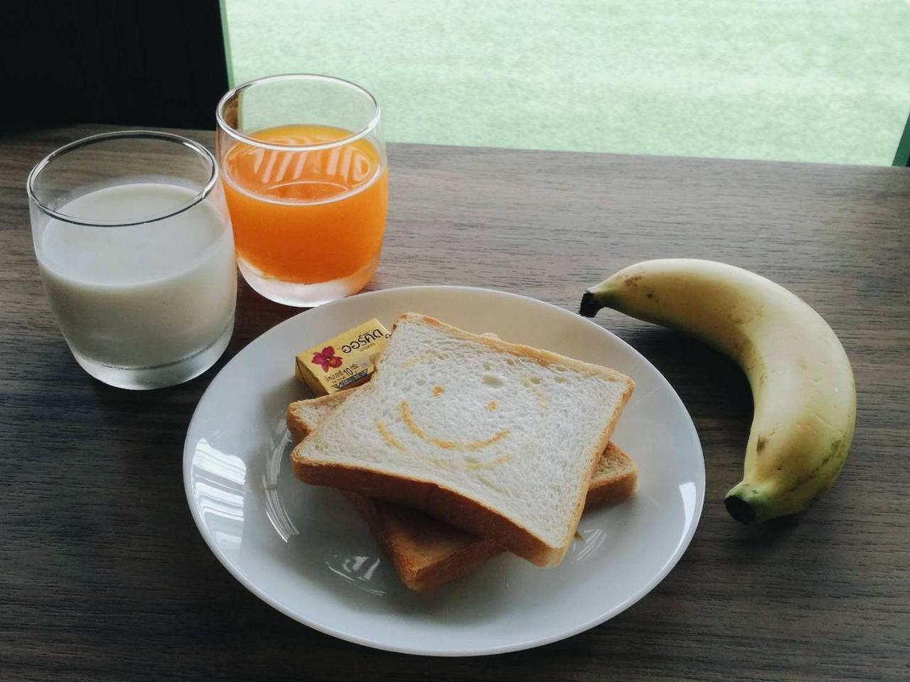 Big Smile Hotel Bangkok Luaran gambar