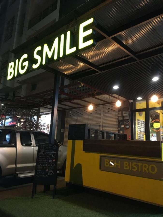 Big Smile Hotel Bangkok Luaran gambar