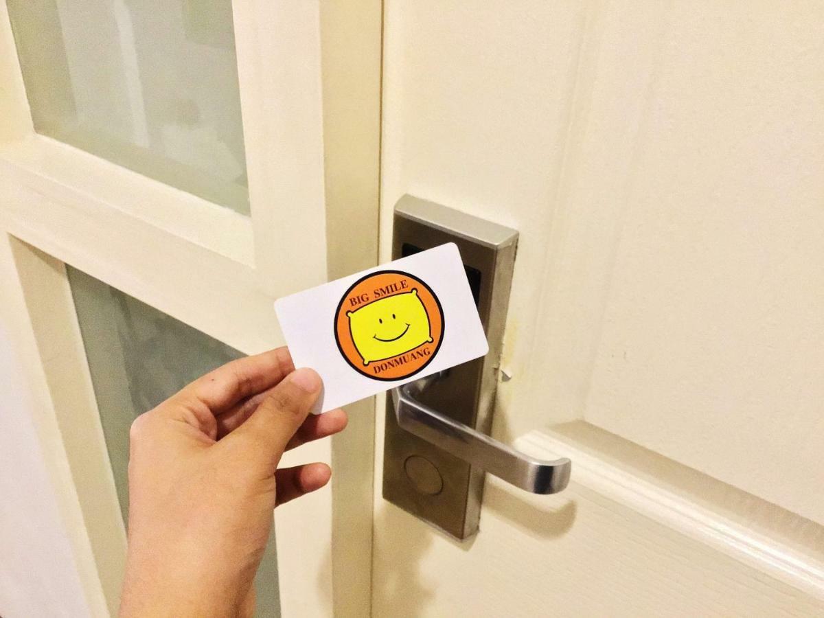 Big Smile Hotel Bangkok Luaran gambar