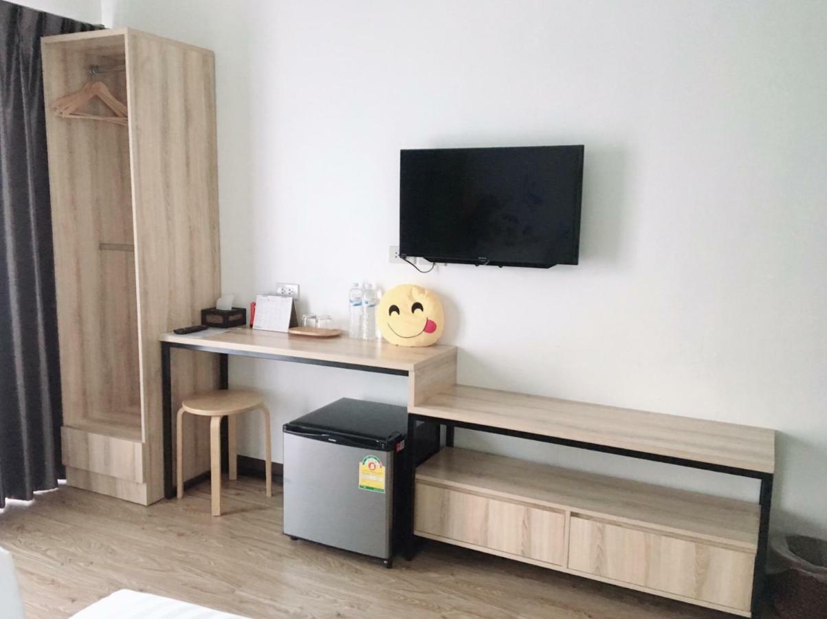 Big Smile Hotel Bangkok Luaran gambar